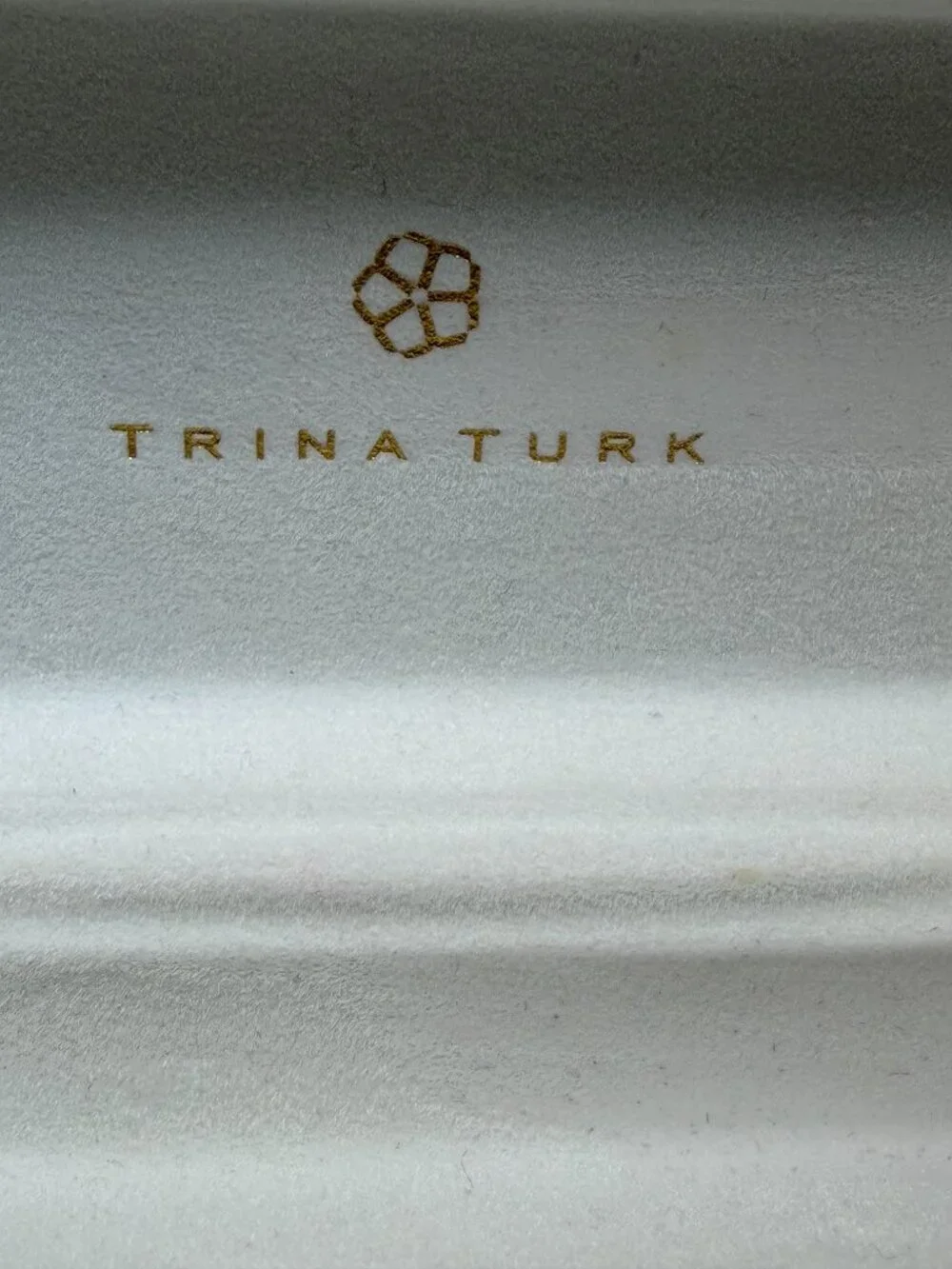 TRINA TURK Yellow Clamshell Glasses Eyeglass Sunglass Case and Cloth